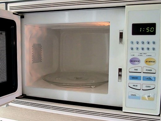 Microwaves Are Bad For You: 5 Reasons Why Microwave Oven Cooking Is Harming Your Health