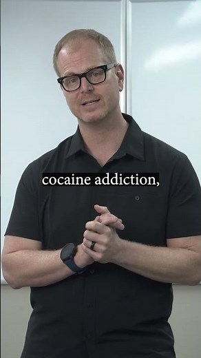 What are some signs someone is using cocaine?