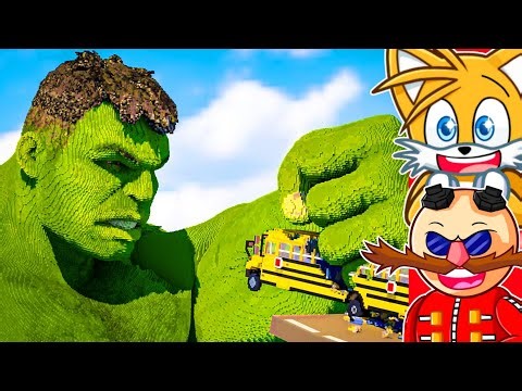 CARS vs HULK in Teardown!