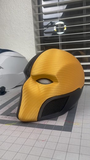 11M views · 5.7K reactions | Printed & assembled my Deathstroke mask — added magnets so it snaps together clean. The file’s free on the Maker World app, so grab it and build your own. ⚙️ #Deathstroke #Cosplay #3DPrinting #PropMaking #MakerWorld #FreeSTL #3DPrint #MaskBuild #CosplayMask #PrintAndAssemble #ResinPrint #FDMPrinting #PropMaker #DIYCosplay #MagnetJoin #CosplayProps #MakerCommunity #PrintItYourself #Tutorial #BuildGuide | Mengbi Yang | Facebook