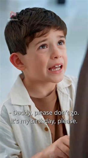 🔗WATCH FULL EPISODE：https://www.goodshort.com/koc/GRKOCAKOO177302/177302-KOC 🌟Three Strikes Dad's Out 👿Another kid calls him Daddy? #goodshort #movies #shortvideo #drama #shortdrama #ceo #revenge #baby | Drama Explorer