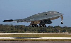 歴史上初！飛行中のステルス爆撃機｢B-2｣コックピット映像をモザイクなしで公開！