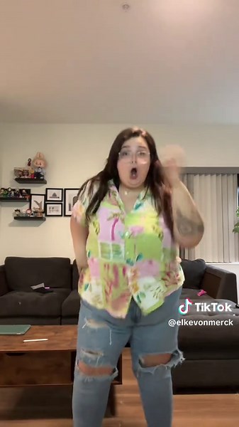 where are my filipinos at ?!?!? practice tagalog with me in the comments 😩🤣🫡🩷 love my pinoys 🩷🩷🩷 #bulaklak #pinoy #philippines #pinoyako #tagalog