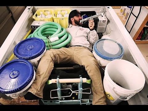 How to clean a swimming pool - Equipment needed for pool service