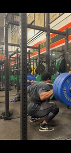 17K views · 555 reactions | Barbell Squat or Hack Squat? Which do you prefer? I'm trying to get back into barbell squats after only focusing on Hack and Smith Machine for last few years. This is my 5th set at 315 for 17 reps 掠. #bodybuilding .... For more photos and programs  https://linktr.ee/damienpatrickfitness | Damien Patrick | Facebook
