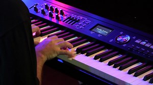 Take a guided tour of the RD-700NX Digital Piano. | Roland