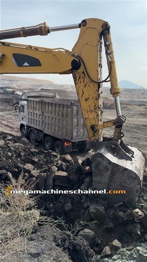 Amazing Excavators At work!