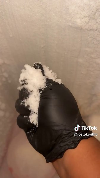 How to Remove Freezer Frost Effectively