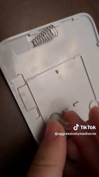 pls help my niece's Kodak printomatic 2022 has been dropped and tt and yt, when I search for repair advice, only have videos about how great this camera is/how to load the paper 💀#kodak #printomatic #kodakprintomatic #photography #photo #photographersoftiktok #tech #repair #help