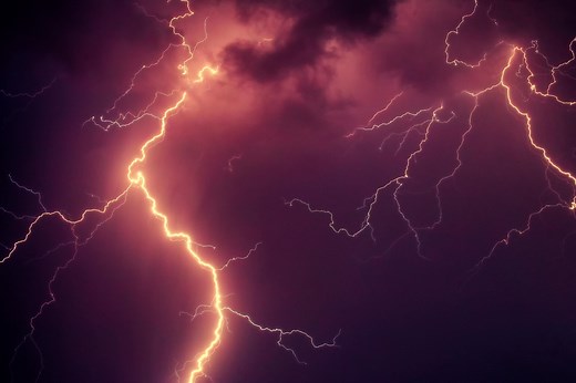 Red Lightning: Facts and Truths – Weather Geeks