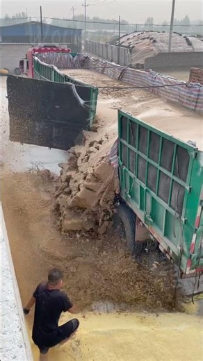 Watch Huge Trucks Dump Tons Of Bulk Material Instantly 🚚