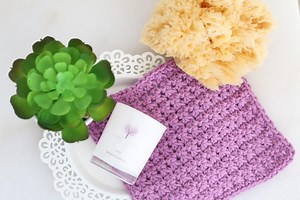 How to Crochet a Washcloth: FREE Pattern - Bella Coco Crochet