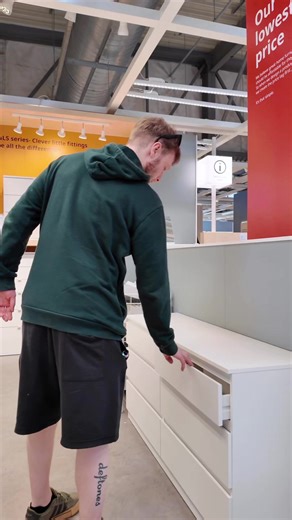 Chest of Drawers: Perfect Storage for Your Clothes