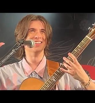 Stromae Alors on danse -Marcin