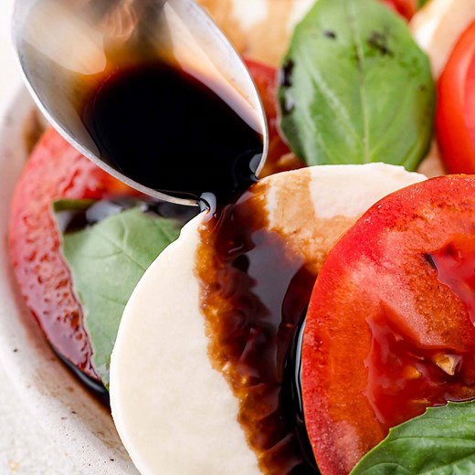 Balsamic Reduction - How To Make Balsamic Glaze