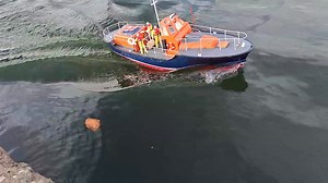 23K views · 1.1K reactions | Waveney lifeboat 1/24th scale sailing the pond | Dundee Model Boat Club | Facebook