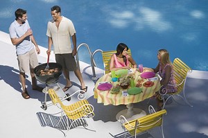 What Size Variable Pool Pump Does a 22,000-Gallon Pool Need?