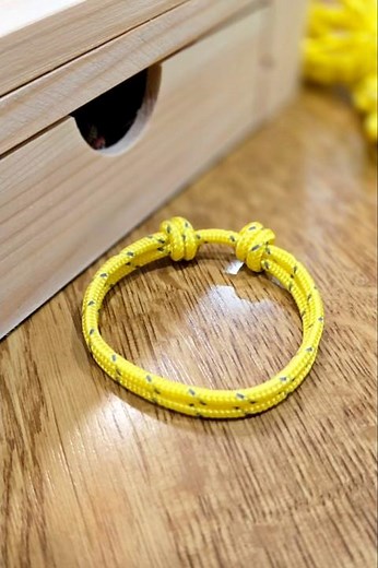 The Easiest Paracord Bracelet 🌟 #paracord #bracelet