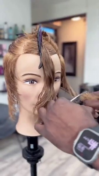 How To: 90s Shag Haircut