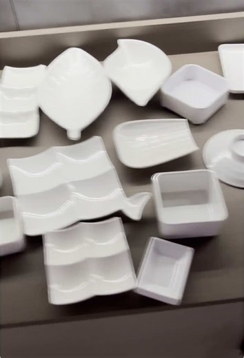 The source manufacturer of melamine tableware, welcome to communicate with us.#Melamine#fyp#kitchen#tray #foryou#factory#manufactory #melaminetrays#melaminebowls #melaminemug#mug#bowls #plates#melamineplates#melaminetableware #tableware