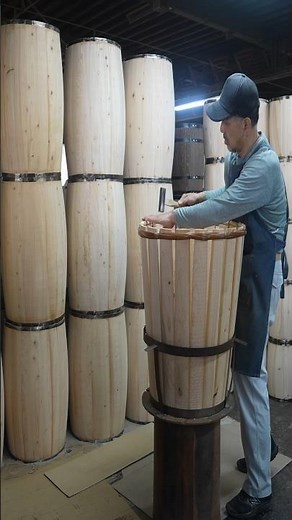 The process of making oak barrels. Japanese Great Barrel Craftsmen.