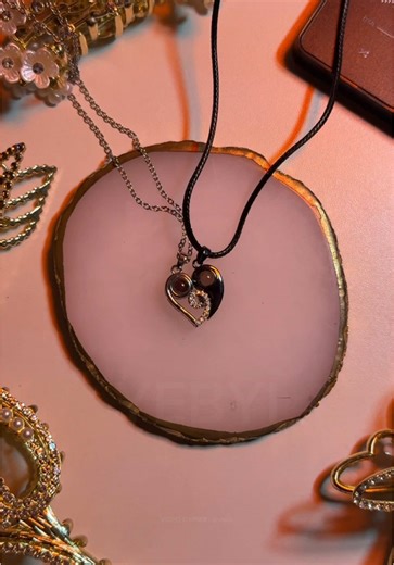 Personalized Couple Necklaces: Unique Gift Ideas