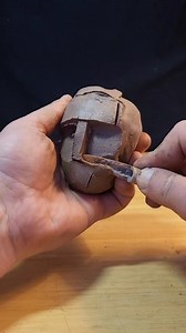 83K views · 1K reactions | Modelage facile et relaxant, fait main avec amour ! #sculpture #sculpting #clayart #claysculpture #polymerclay #handmadeart #ceramicart #artprocess #artvideo | Albert Arutinyan | Facebook