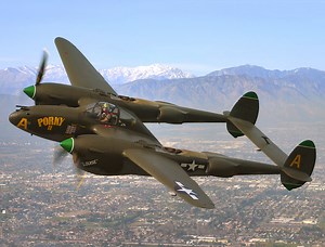 ロッキード P-38 ライトニング - 写真&ビデオ