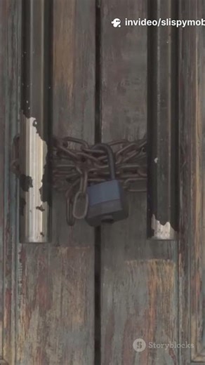 Top 5 Hidden Brookhaven Hacks in 40 Seconds!