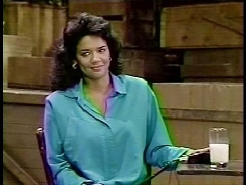 Sesame Street - Tiny Baby, Tiny Heartbeat - Maria's pregnancy song (1989)