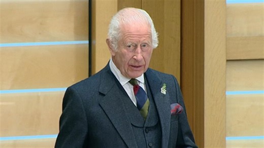 King marks 25 years of Scottish devolution