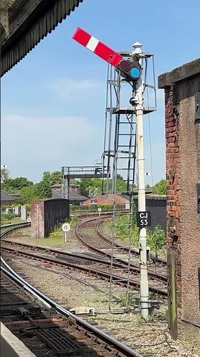 Railway Semaphore Signal (Shrewsbury Station)