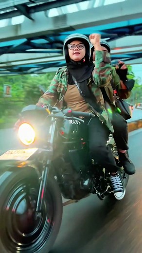 9.7K views · 304 reactions | Surakarta, Central Java, Indonesia  #vespa #surakarta #centraljava #indonesia | Vespa JAVA Indonesia | Facebook