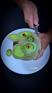 A gifted culinary artist transforms simple ingredients like cheese and vegetables into stunning works of art. In one creation, they shaped a book and a butterfly with remarkable detail. Blending food with fine art, their designs prove that even ordinary meals can become extraordinary expressions of creativity. Artist: wangzg888888888888 / 王细法 on Douyin #art #food #decoration | Artists Universum