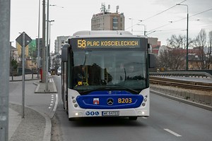 Mobilis przejął obsługę trzech autobusów od MZK. Wszystkie autobusy wyjeżdżają