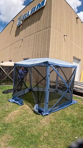 Clam screen shelters are easy to SET UP and also easy to STORE AWAY! Each one includes a perfectly sized carry bag! The whole “take down and storage” process can take just a few minutes. #clamoutdoors #campingtent #quicksetclam #rvlife #rvliving #campinglife #tentcamping | Quick-Set