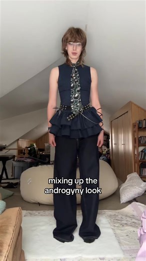 Exploring Androgyny: Fashion Tips for Long Torsos