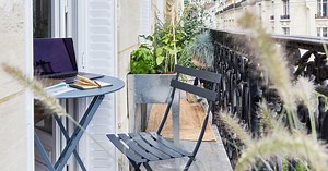 Aménager un balcon étroit : nos meilleurs conseils pour lui donner du style !