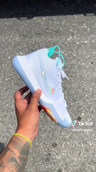 Nike Kyrie Irving 3: Top Quality Basketball Shoes