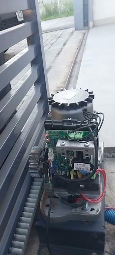 Sliding Gate Motor in Operation: Open/Close Test