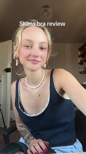 Skims Bra Review for Small Boob Girls