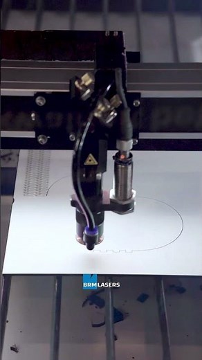 Dit houten hart buigt zonder te breken ❤️ - Living Hinge