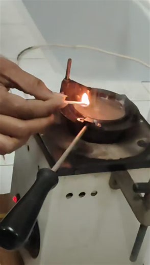 #engineeringstudent #chemistrylab #flashpoint #firepointtest #labexperiments #handsonlearning | Kashmira Khan