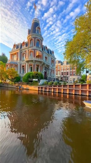 Amsterdam, Netherlands 🇳🇱 | A City of Canals and Charm
