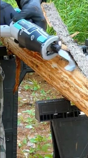Evolution in Bark Removal | Debark Logs faster than ever #logcabinbuild