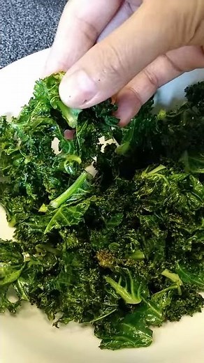 Air Fryer Kale Chips | How to cook Kale Chips in the Air Fryer