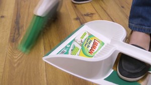 Libman Household Angle Broom and Dust Pan with Clean Fibers Comb, Green/White - Walmart.com