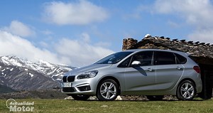 Testen Sie den BMW 218i Active Tourer, den Minivan von BMW
