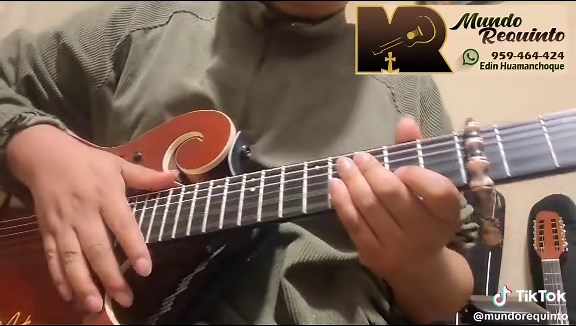 Tutorial de Requinto: Nos Quedamos Solos de Raúl Arquínigo