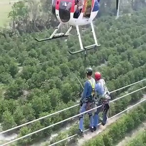 Helicopter high voltage powerline maintenance | Giant Machine